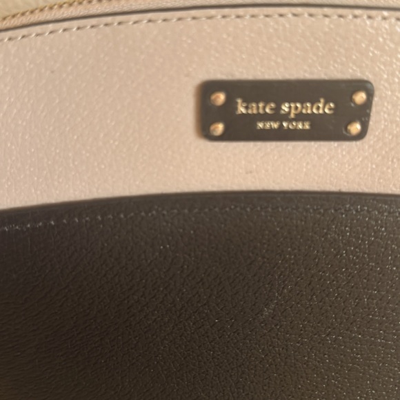 Kate Spade Crossbody - Picture 2 of 7